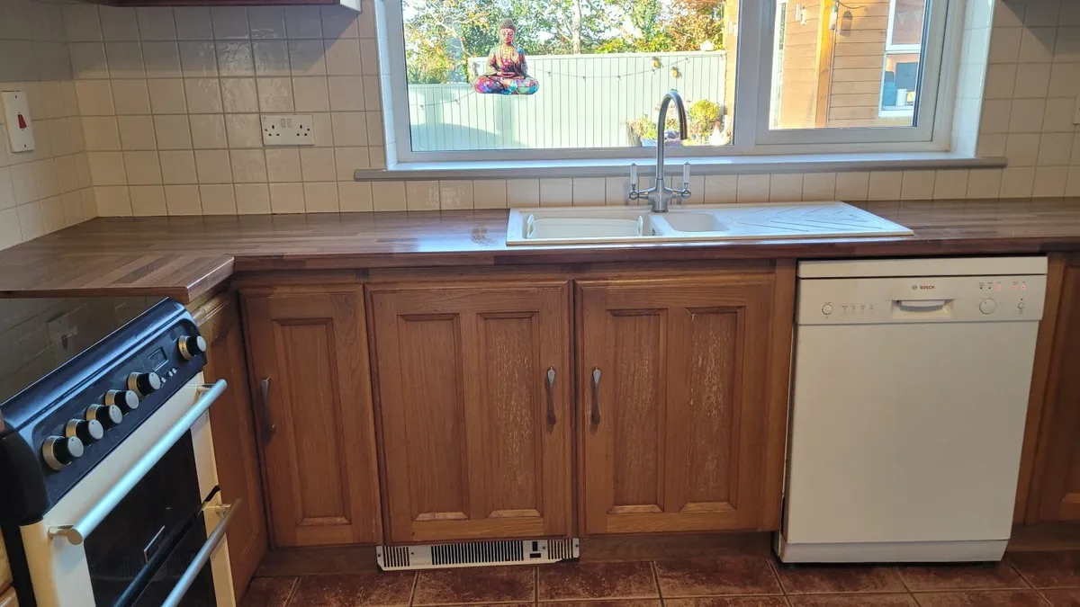 Solid Oak Kitchen - Image 2