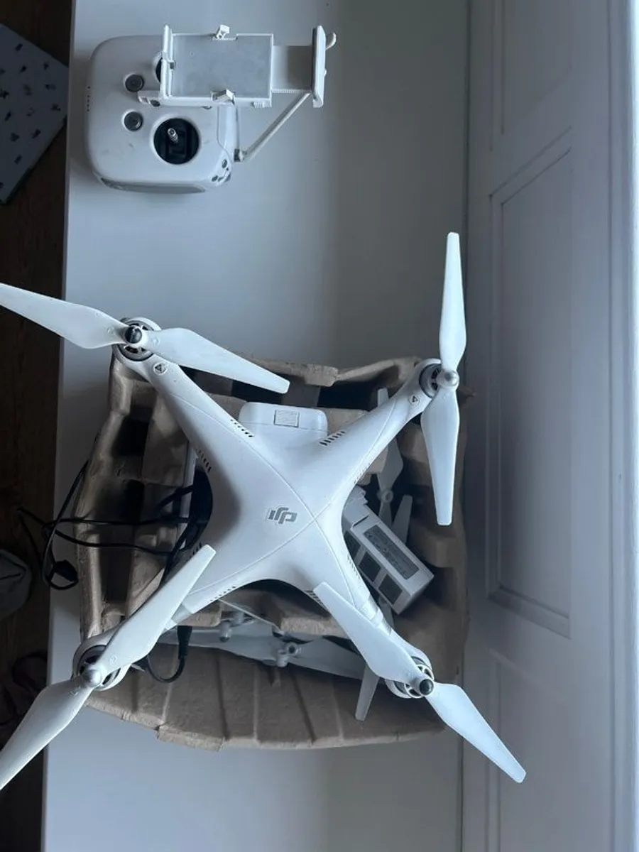 DJI drone phantom 3 professional - Image 1
