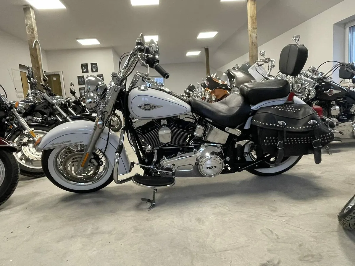 Harley-Davidson FLSTC 2012 - Image 3