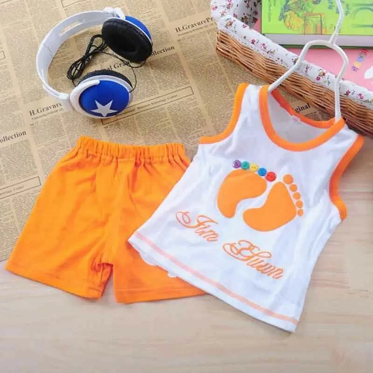 summer set fits 18-36 months barely worn unisex - Image 1