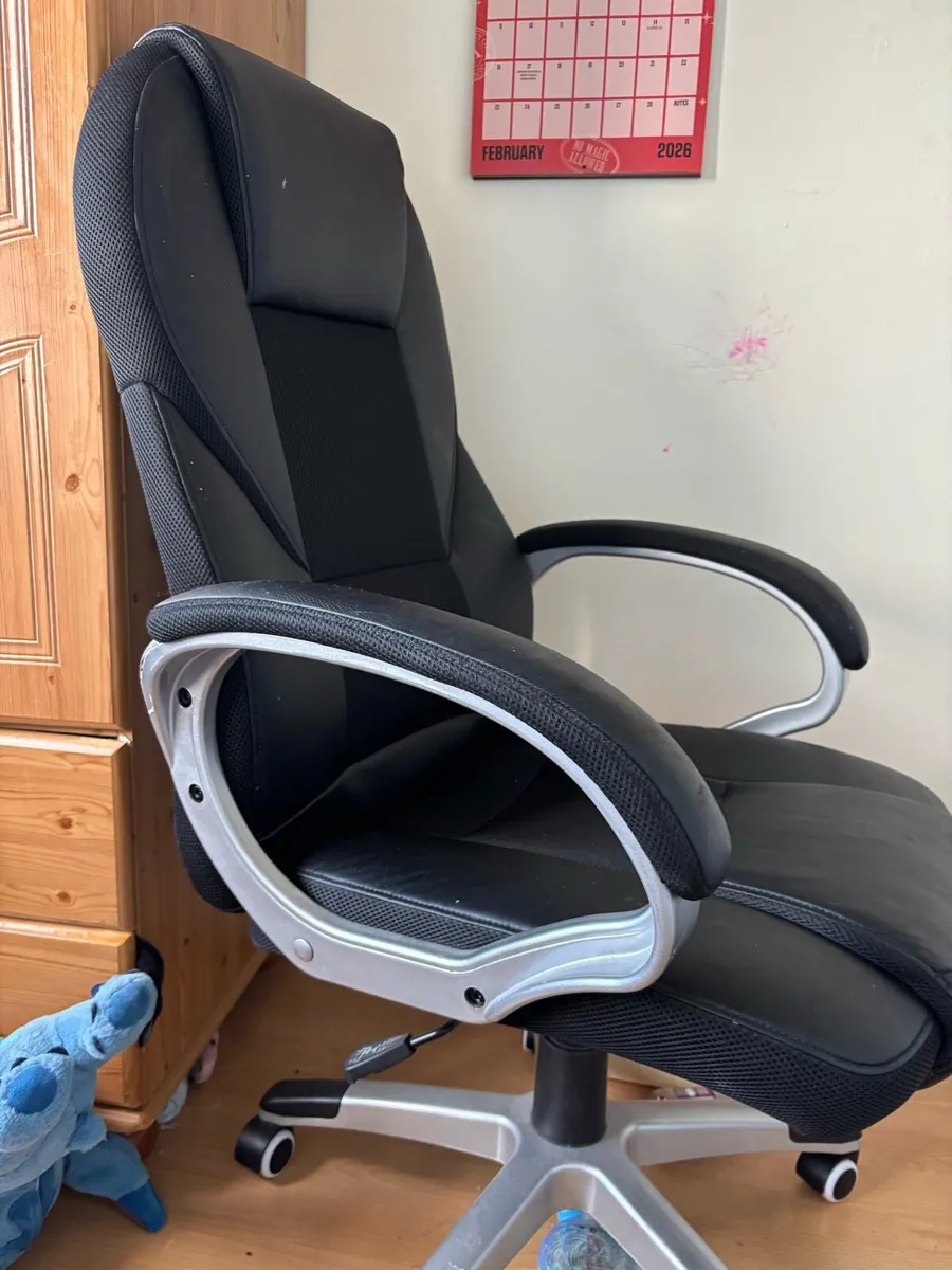 Office Chair - Image 2
