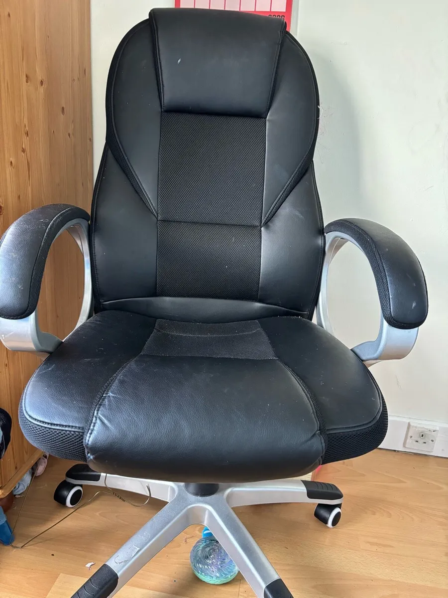Office Chair - Image 1