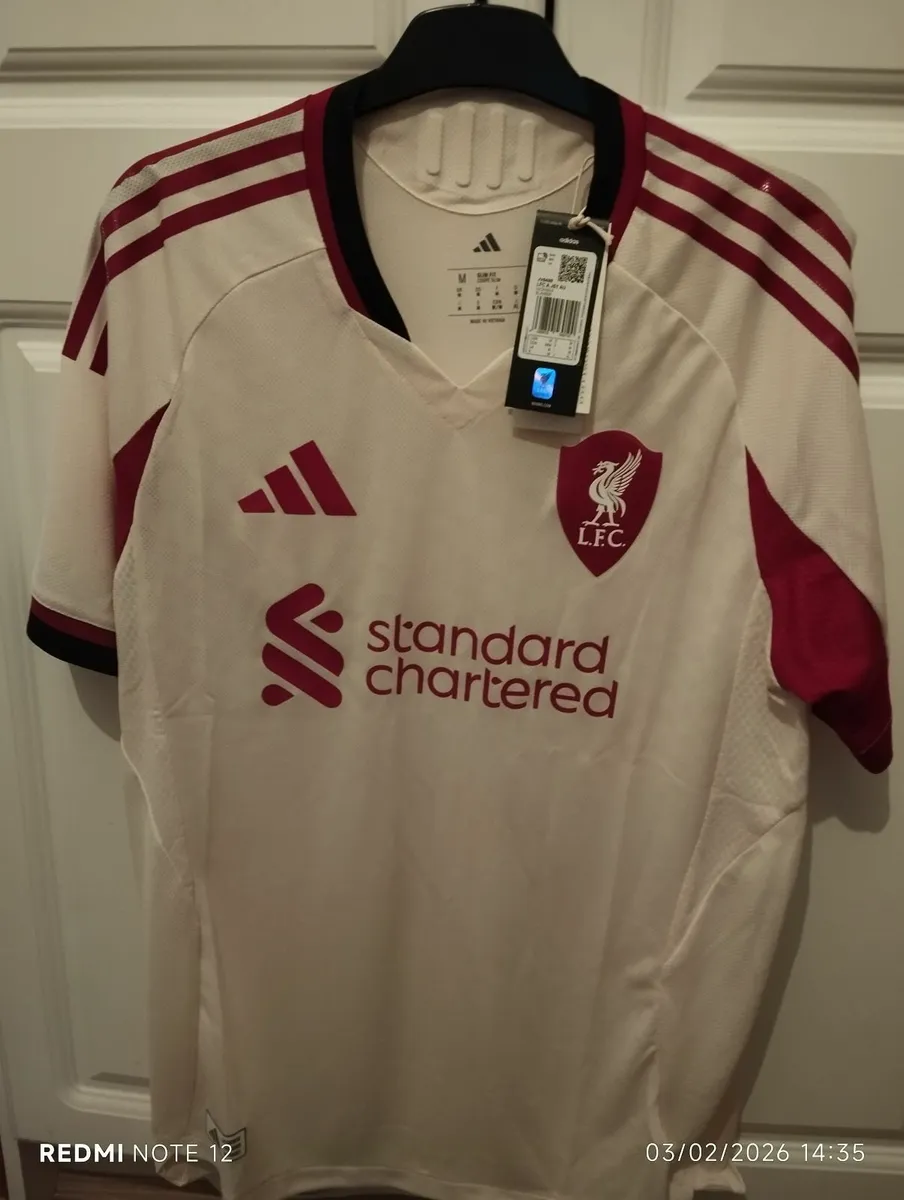 Authentic jerseys - Image 4