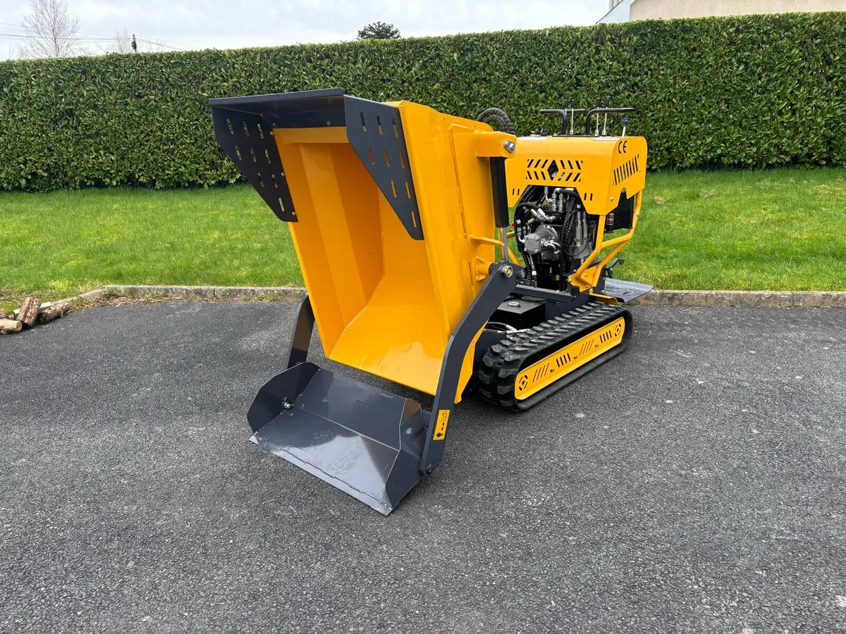 Compact self loading mini dumpers - Image 3