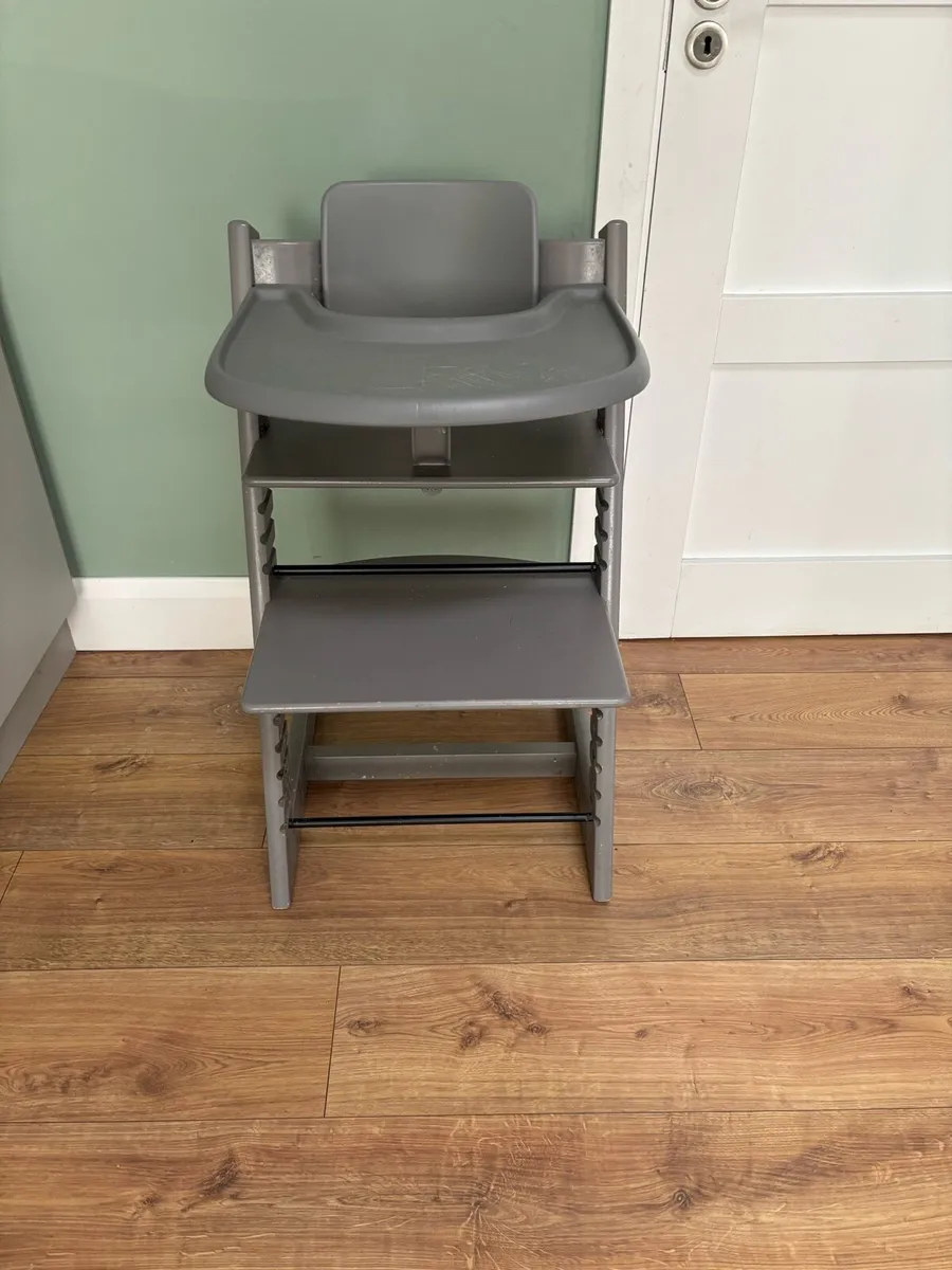 Tripp Trapp + New Born Insert - Image 1