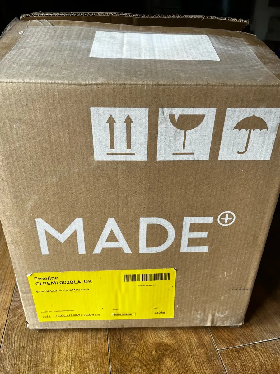 MADE ‘Emeline’ black matt light fixture - Image 3