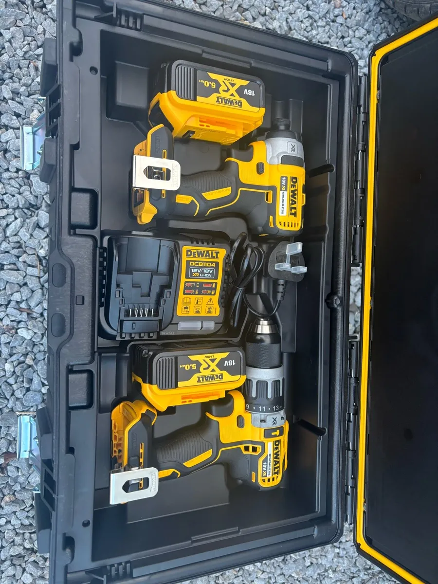 Dewalt  new battery tools - Image 3