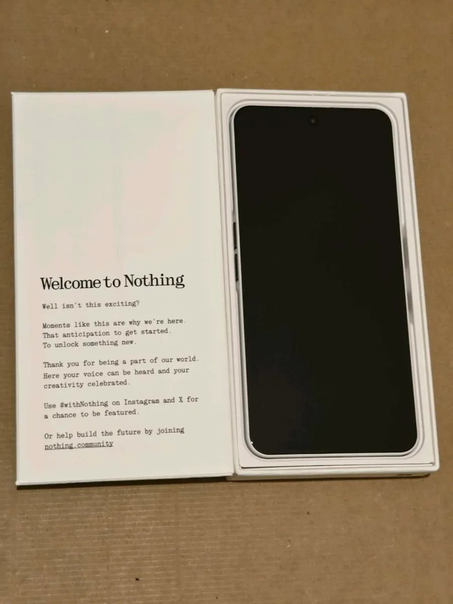 Nothing Phone 3a - Image 2