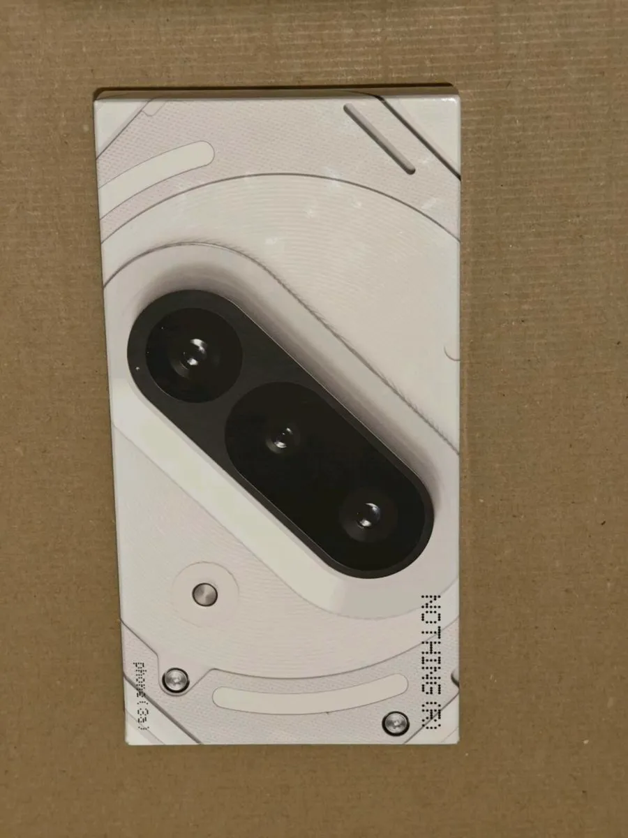 Nothing Phone 3a - Image 3
