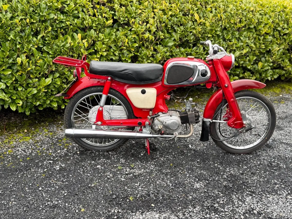 Honda 50 c110 1963 - Image 2