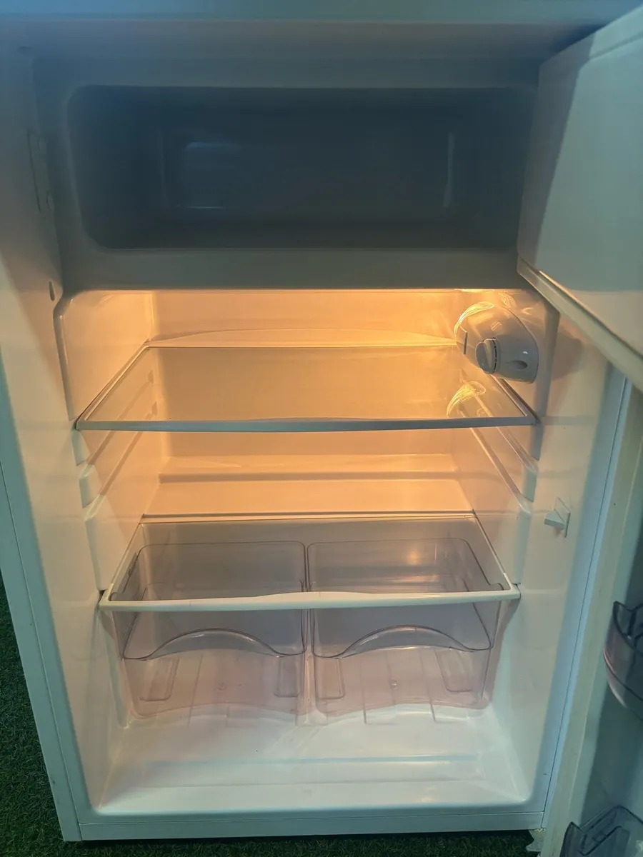 Undercounter fridge - Image 4