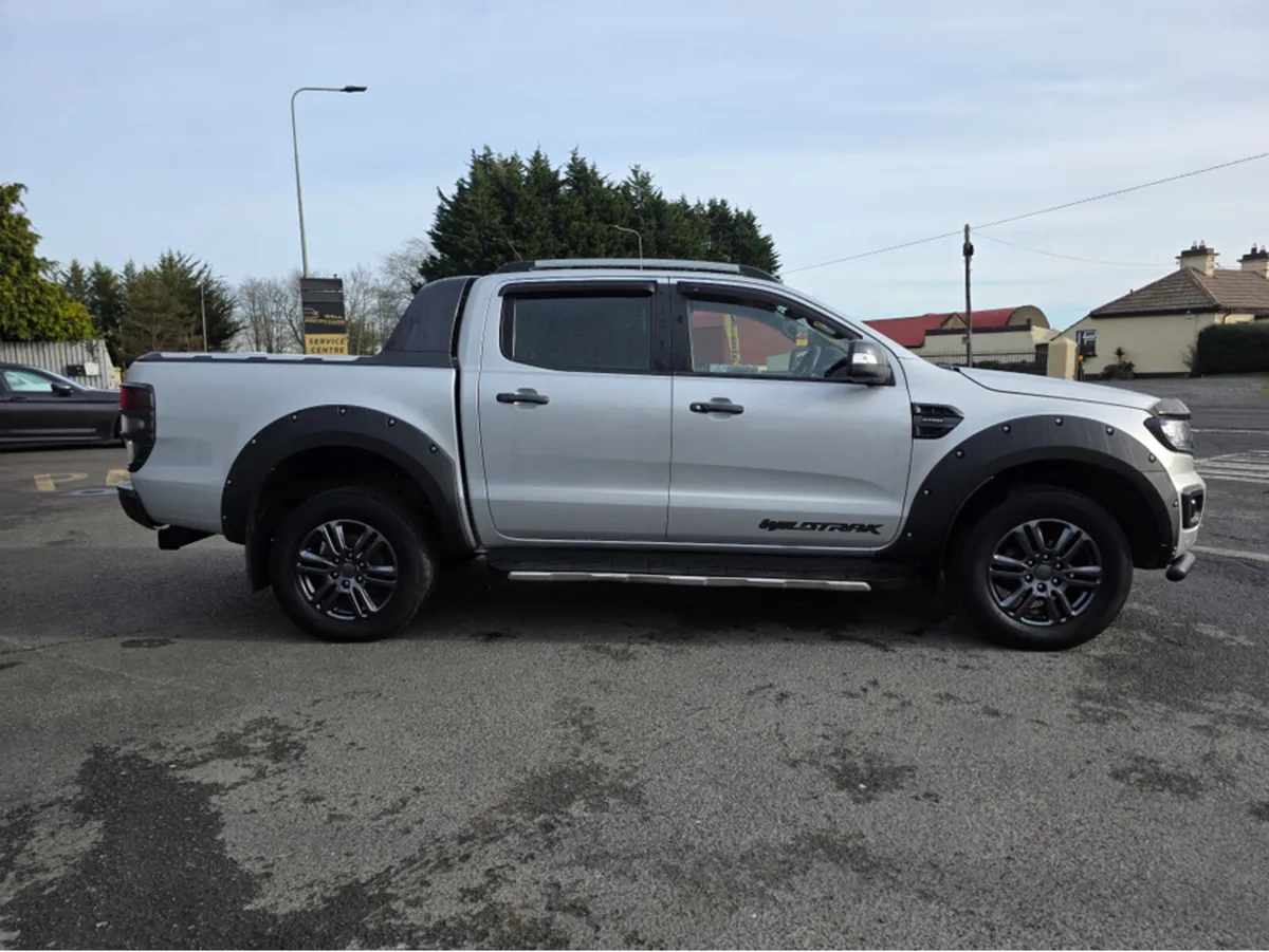 Ford Ranger 2.0 WILDTRAK 4X4 4DR AUTO - Image 3