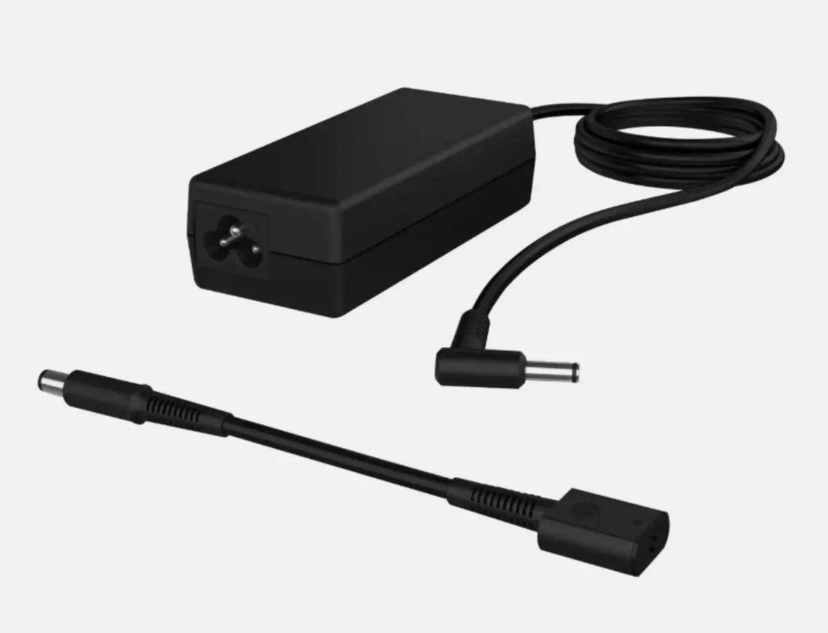 NEW HP 65W Smart AC Power Adapters with converters - Image 3