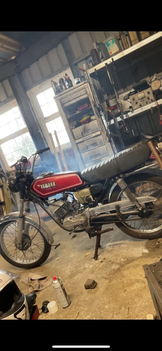 Yamaha RX 100 - Image 1