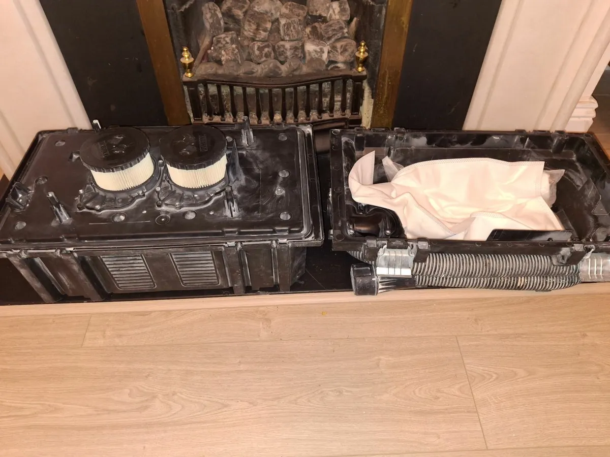 Dewalt flexvolt vacuum with cart - Image 4