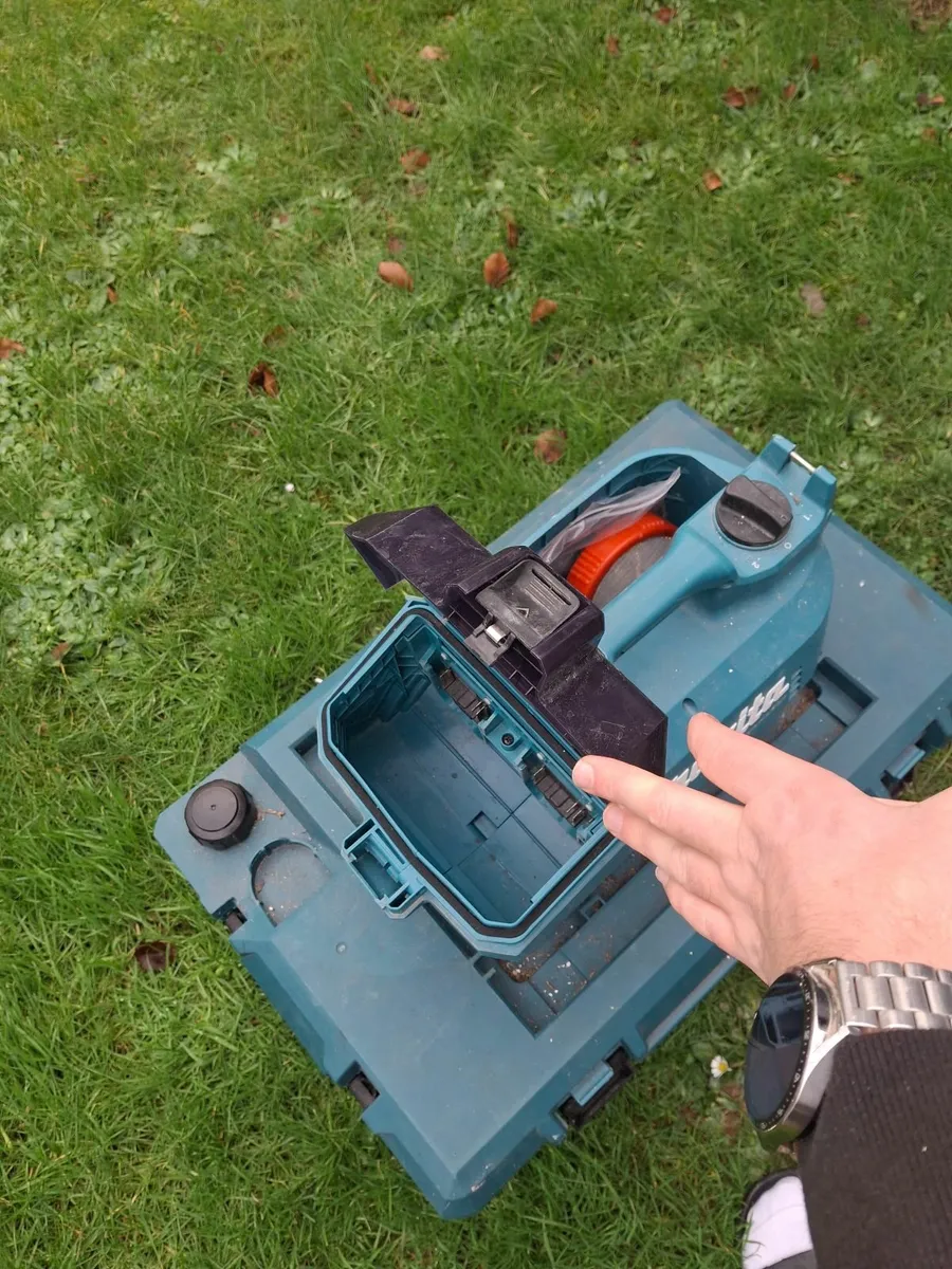 Makita 36v cordless pressure washer - Image 3