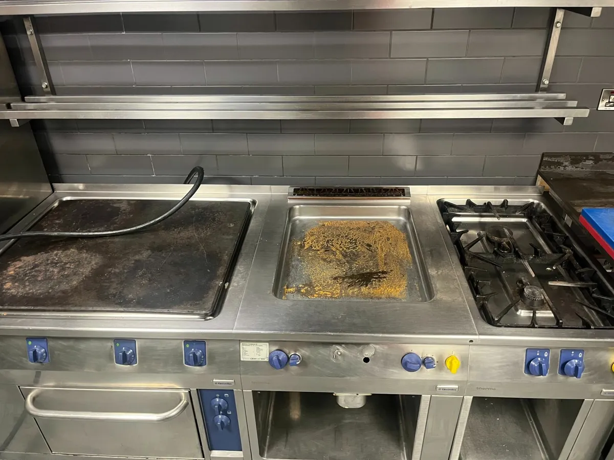 Electrolux Cooker Hob Grill - Image 3