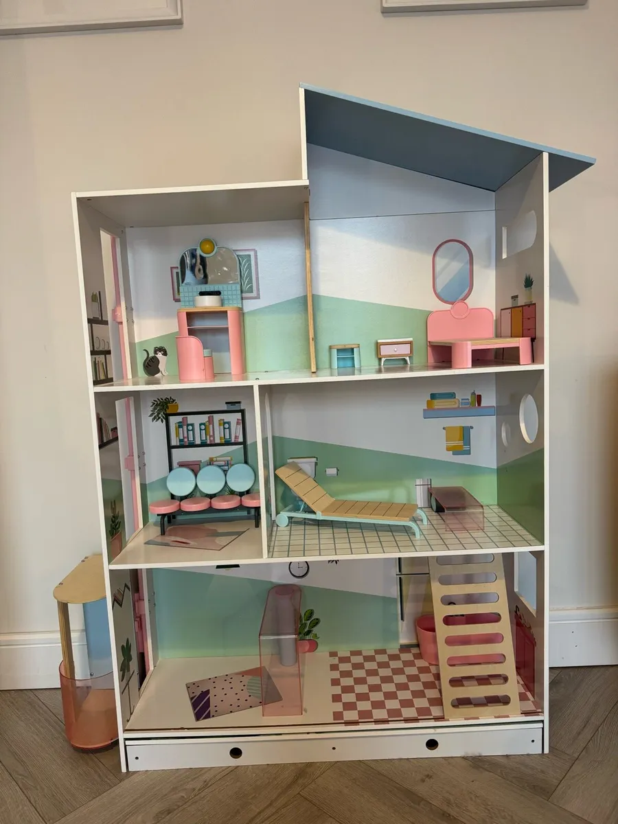 Dolls House - Image 3