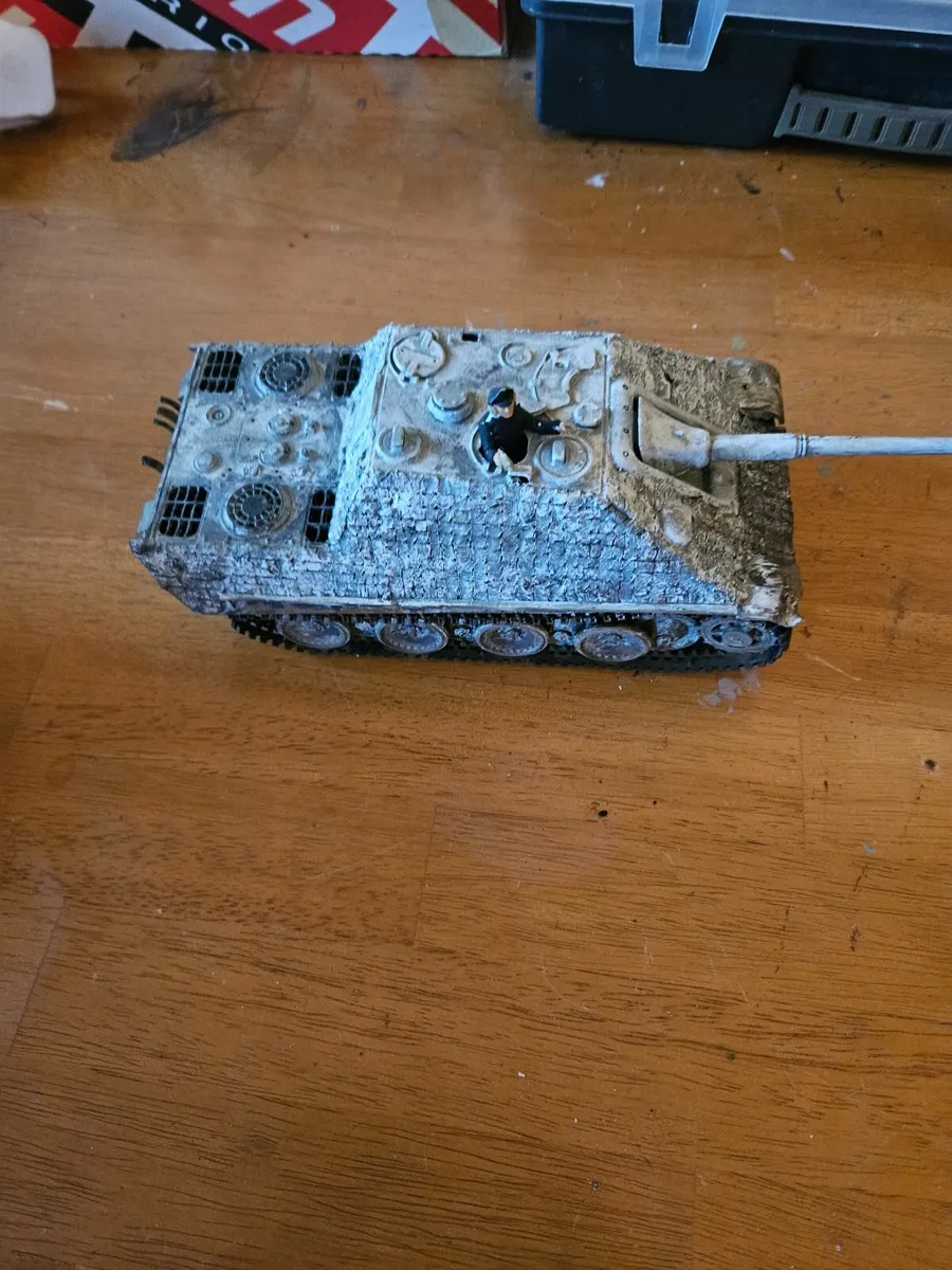 Airfix Tamiya German WW2 Jadgpanther - Image 3