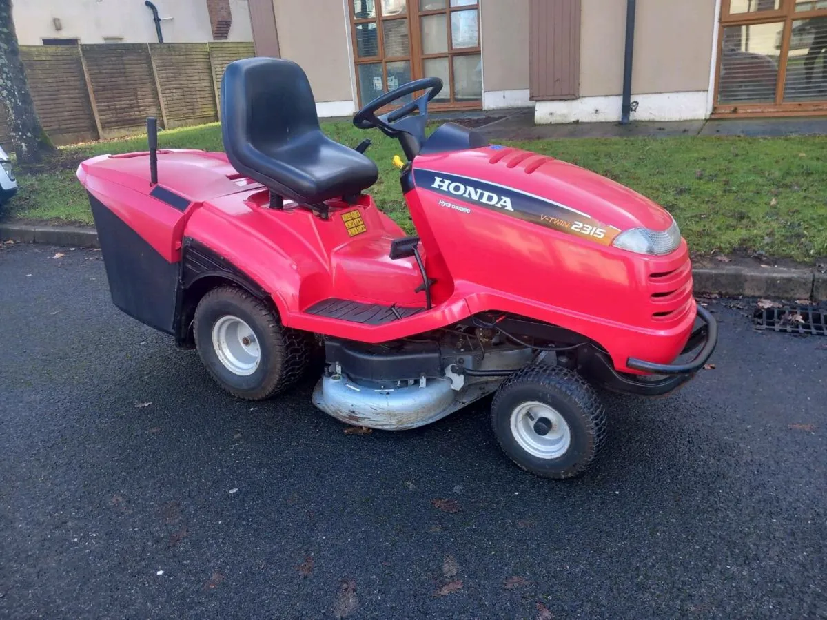 Ride on lawnmower - Image 2