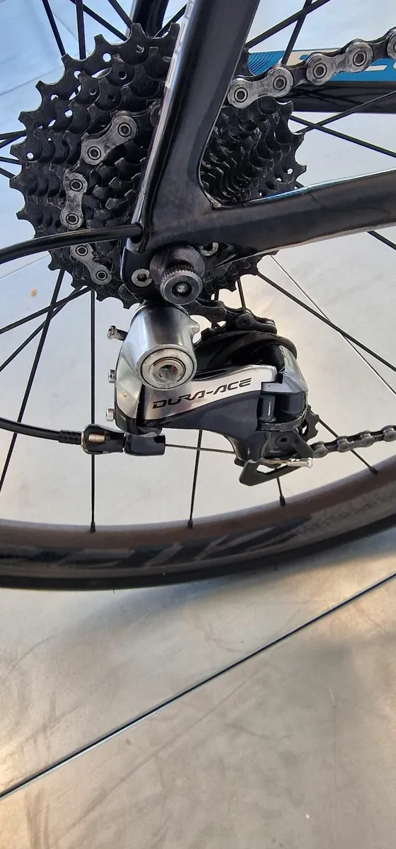 Scott Foil 10 Carbon Road Bike - Image 3