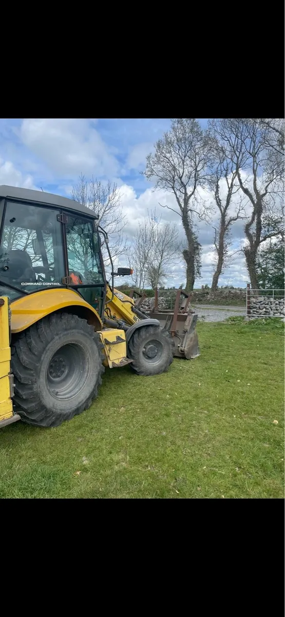 New Holland b110 - Image 4