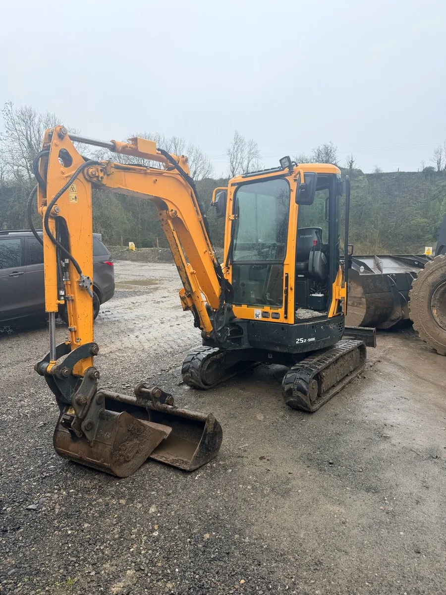 Hyundai 27z-9ak - Image 4