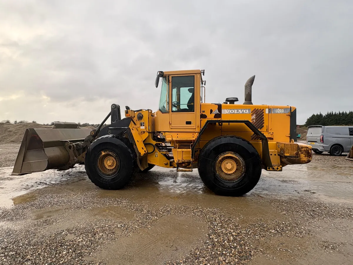 Volvo L120D - Image 4