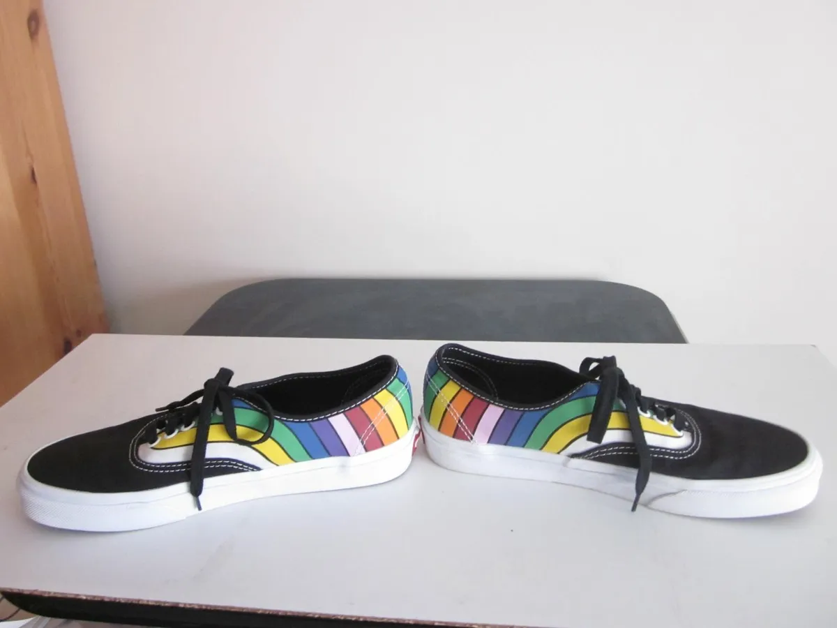Vans Authentic Reflact  Rainbow  Unisex  Shoes UK6 - Image 2