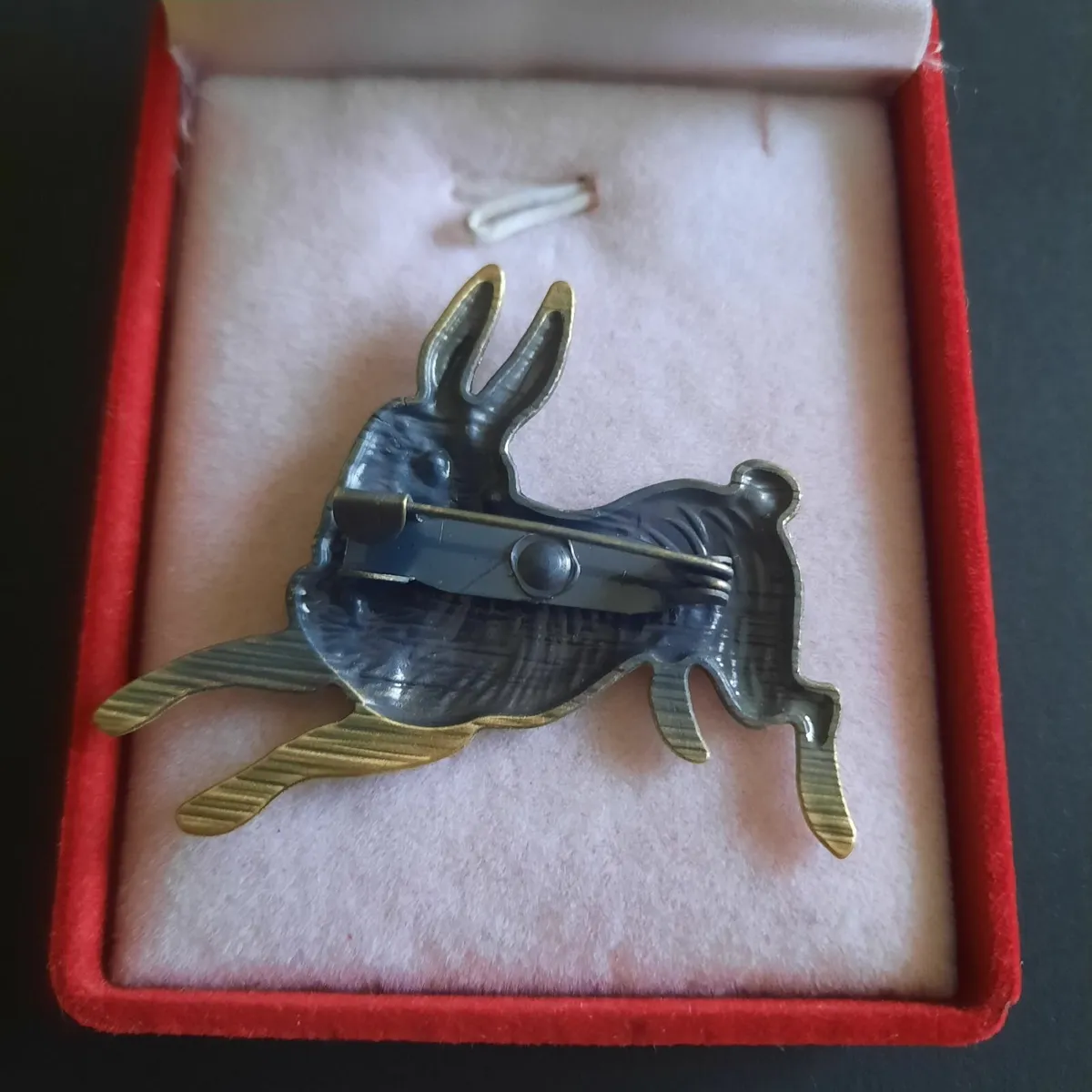 Hare Brooch | Lovely Vintage Inspired Rabbit Pin - Image 2