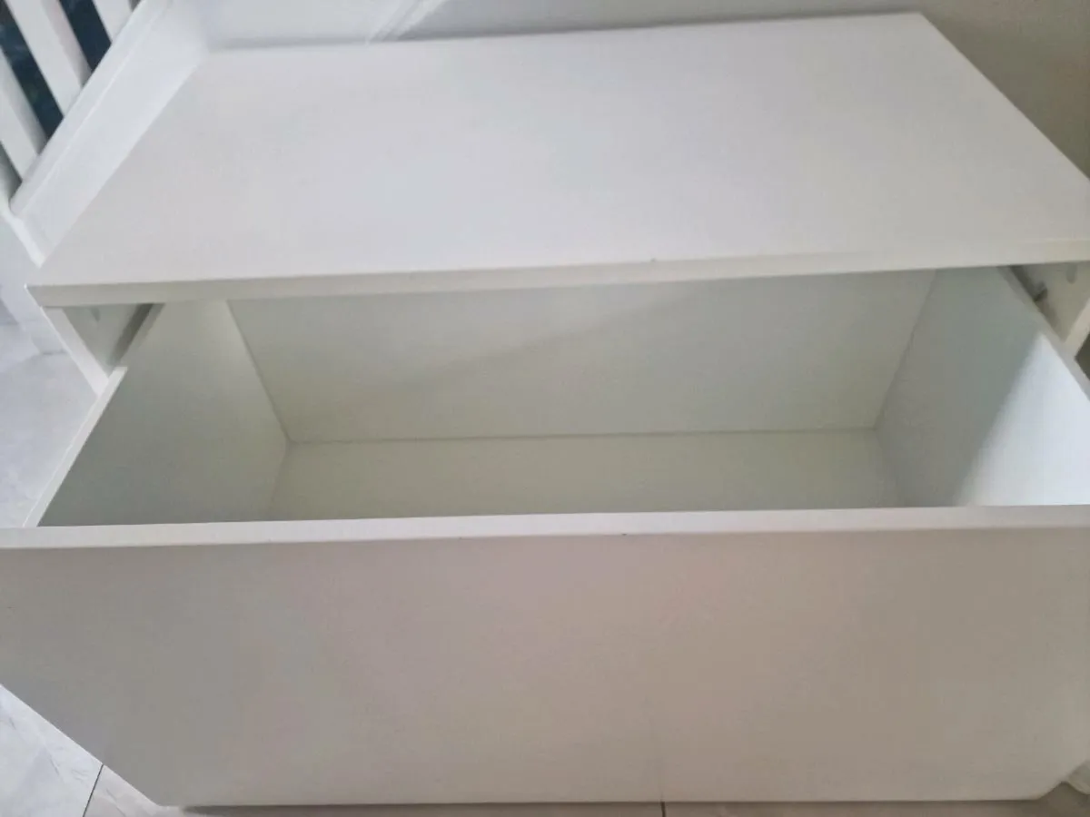 Free IKEA SMASTAD Bench/Chest with Toy Storage box - Image 4