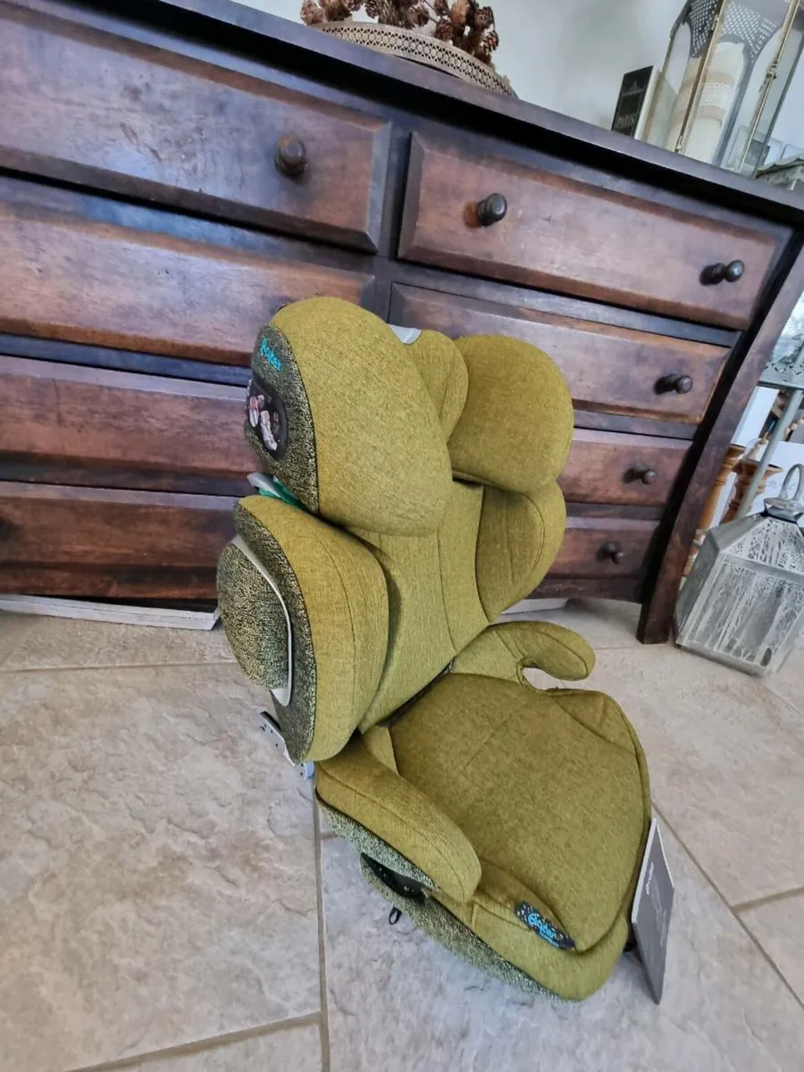 Cybex Solution Z i-Fix Carseat - Image 3