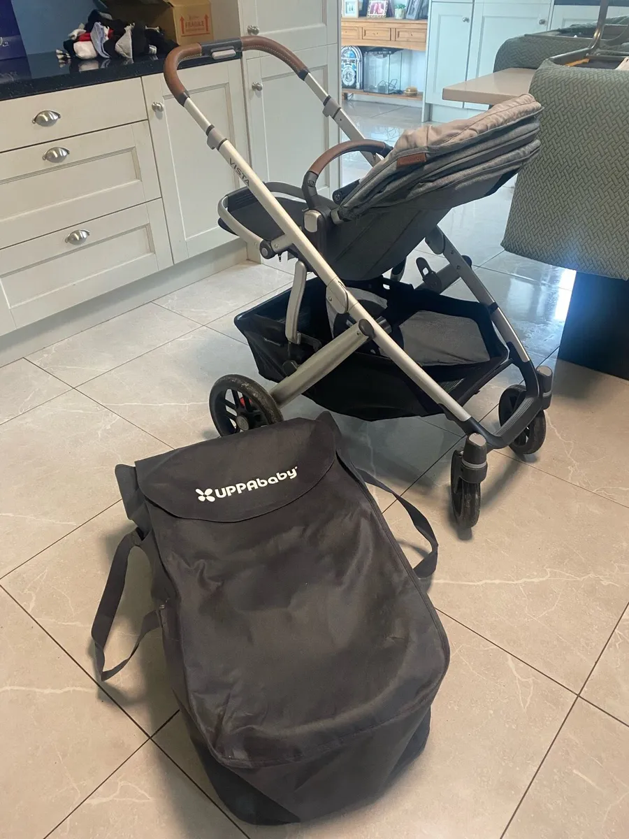 Vista Uppababy pram and bassinet - Image 4