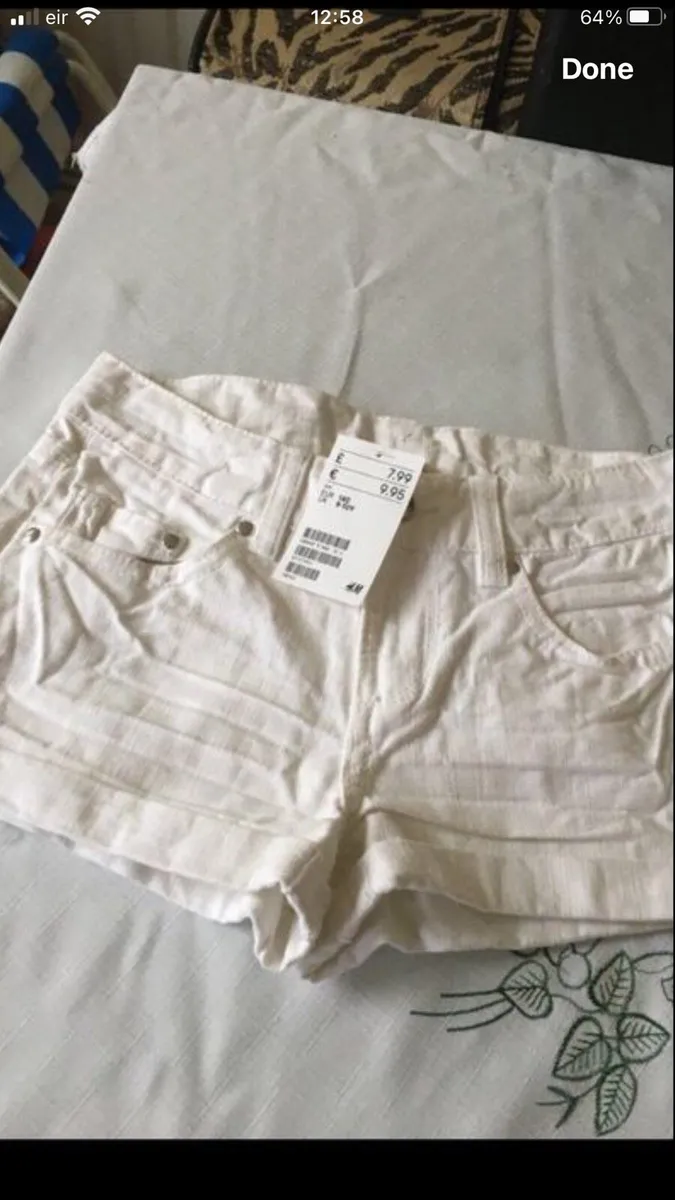 Girls BNWT shorts age 9/10 €5 - Image 2