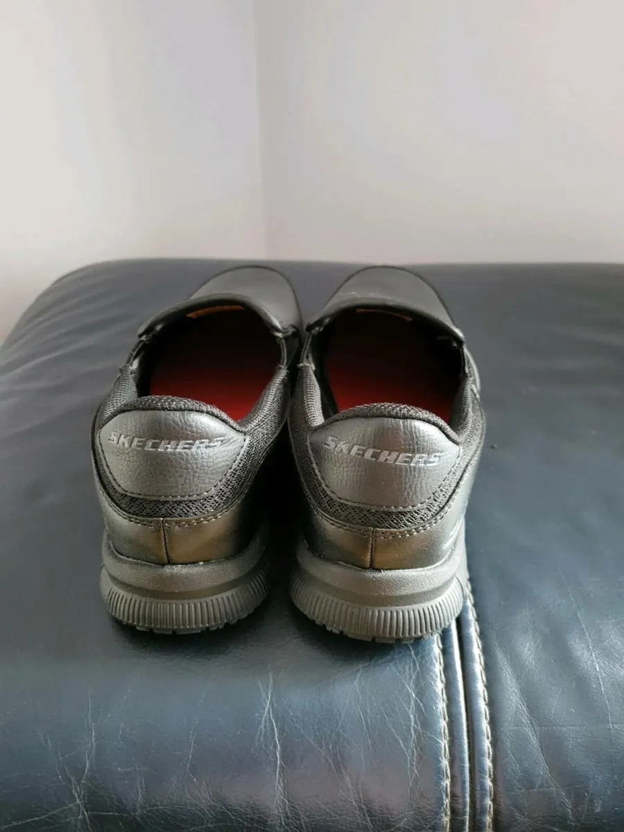 Womans sketchers - Image 2