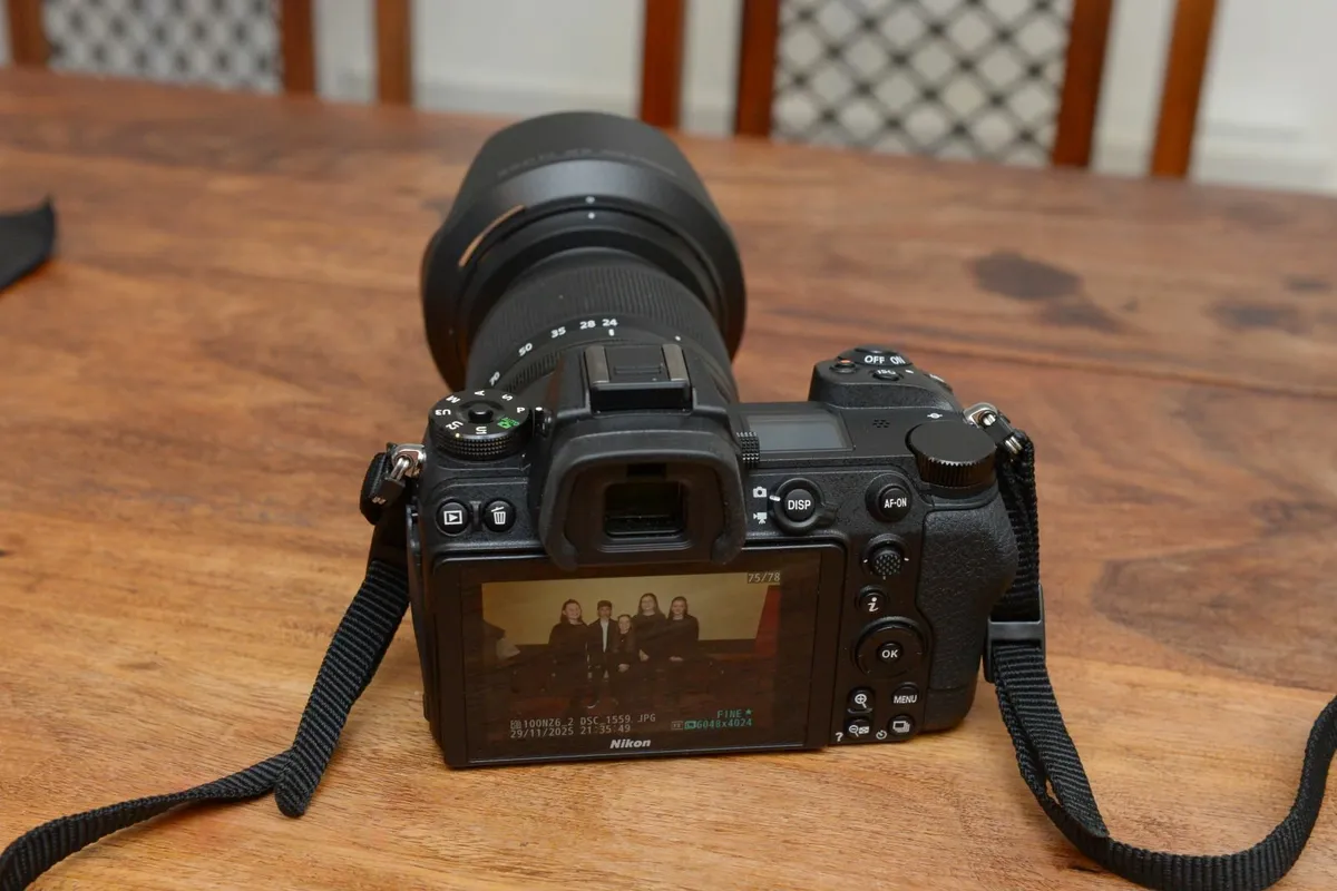 Mirrorless Camera - Image 2