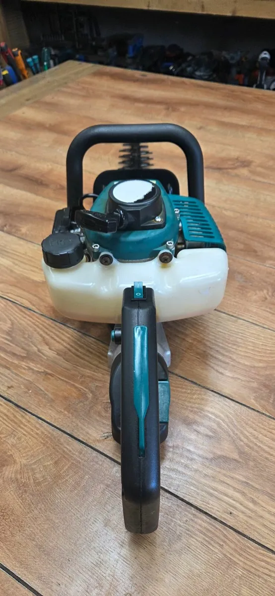 Hedge trimmer - Image 2