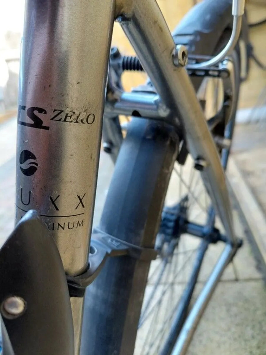 Giant CRS Zero - Image 3