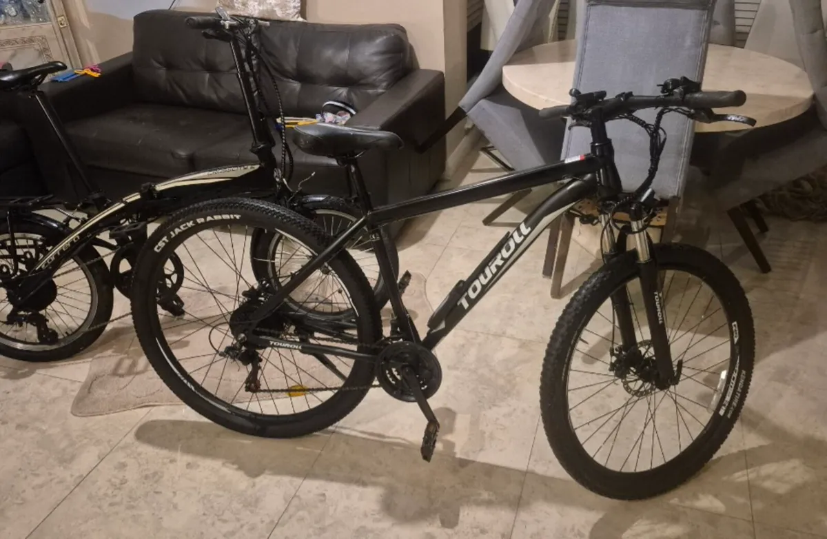 2 ADULTS BIKES BRAKES GEARS WORKING PERFECT electr - Image 1