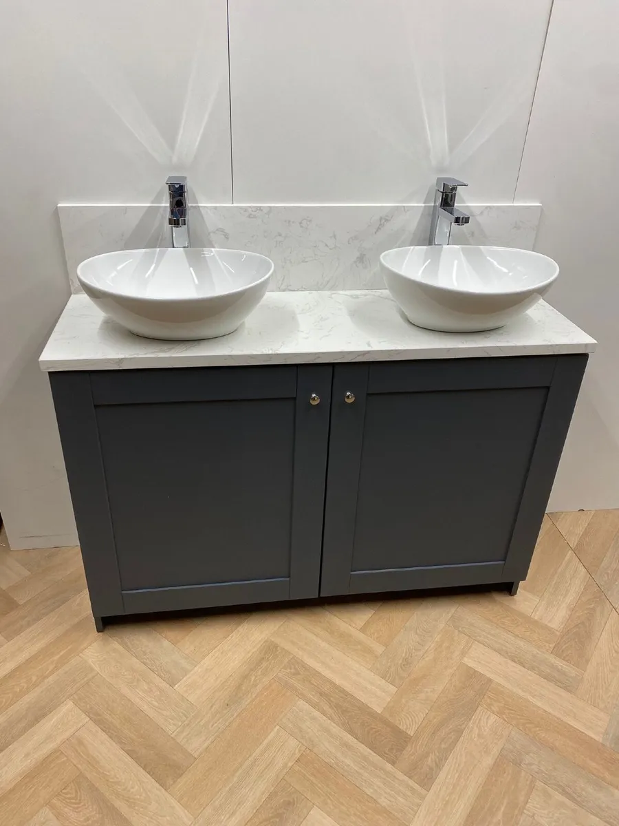 Bathroom Vanity unit - Image 1