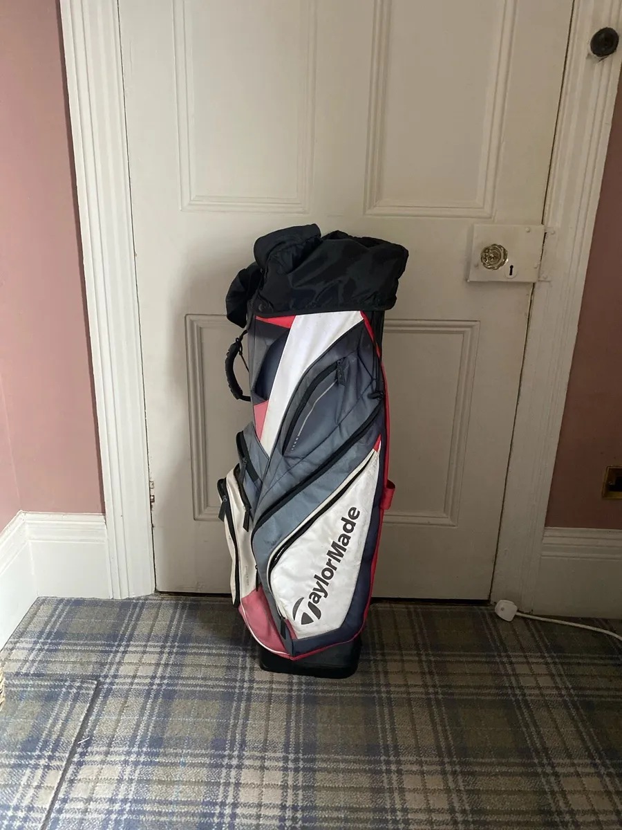 Taylormade Cart bag - Image 1
