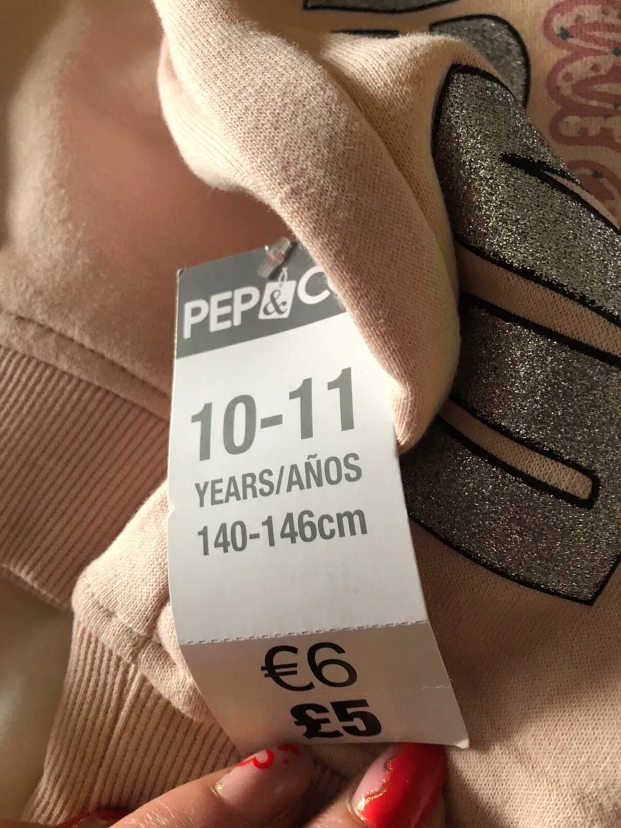 Girls BNWT bottoms age 10/11 €3 - Image 3