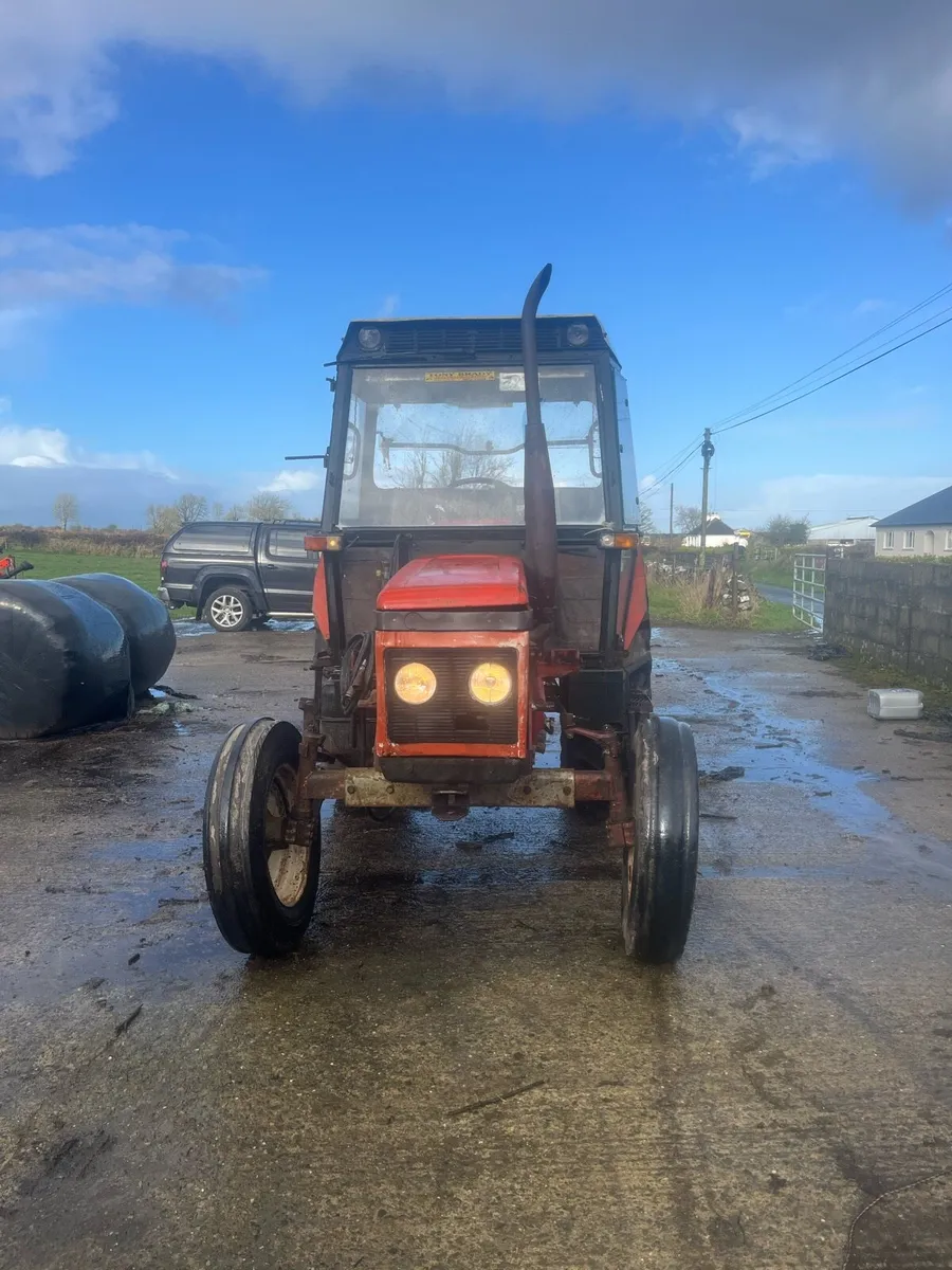 Zetor 7711 with loader - Image 2