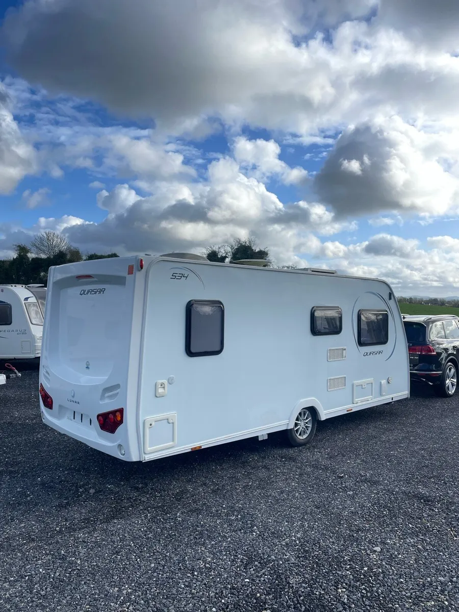 2014 Lunar Quasar 4 Berth Fixed Bed Caravan - Image 3