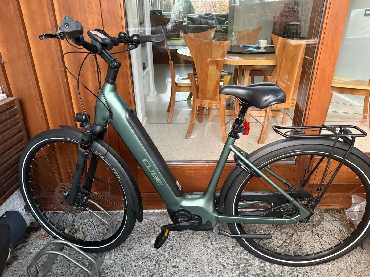 Cube Supreme Hybrid EX625 E-bike - Image 1