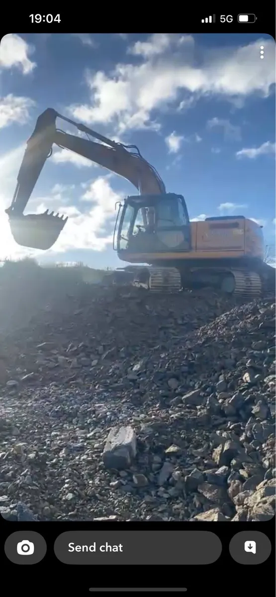 Hire off crusher! - Image 3