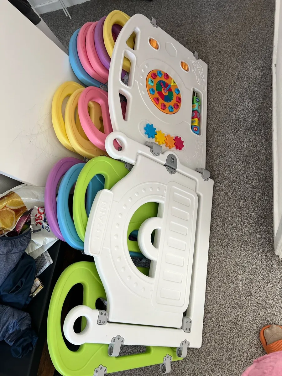 baby playpen - Image 1