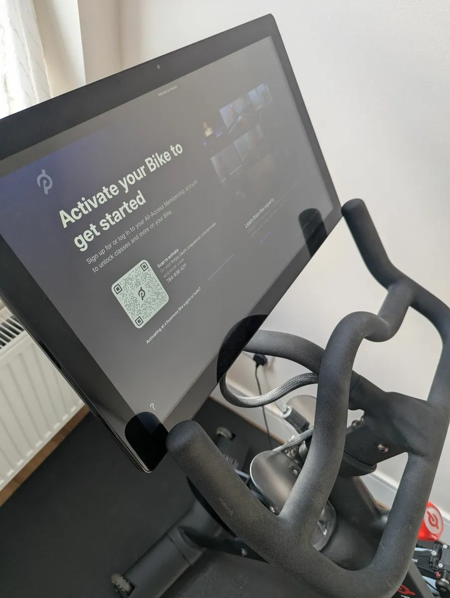 Peloton exercise bike - Image 4