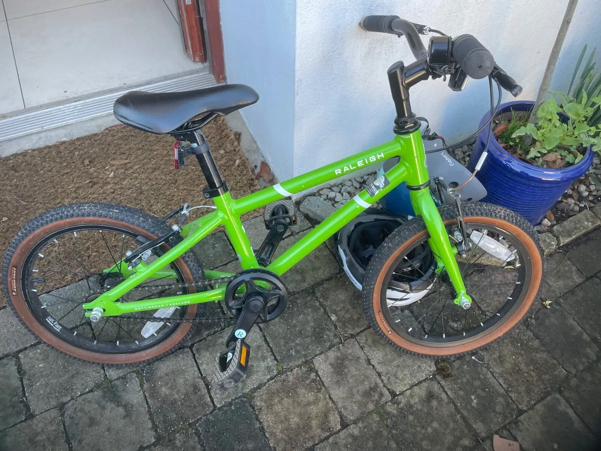 Bike - Raleigh (16 inch) - Image 3
