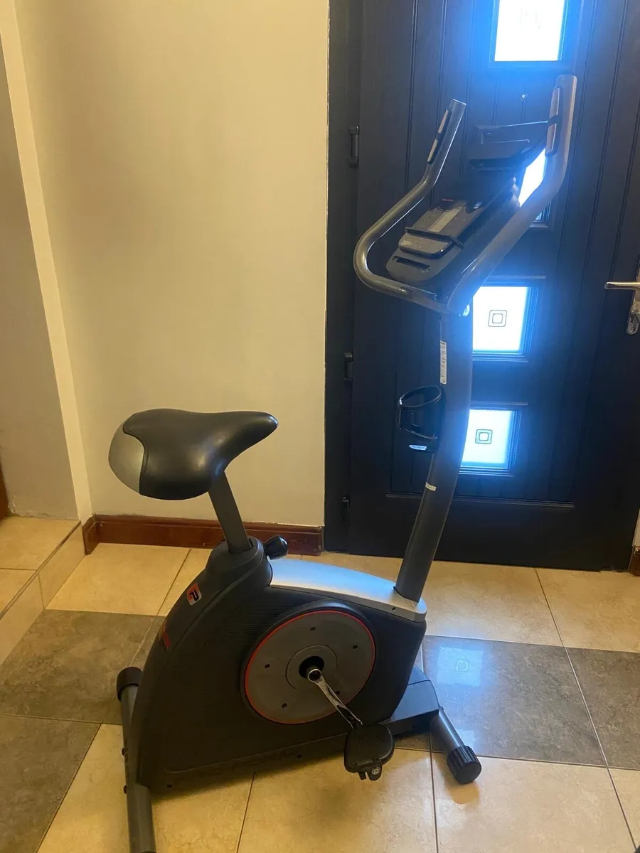 Exercise bike - Image 1